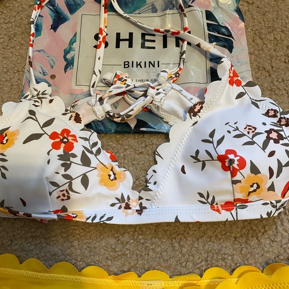 Swimsuit - Picture 2 of 3